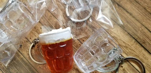 Set of 10 Mini Sculpted Beer Mug Keychains