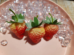 3 pack plastic imitation strawberry